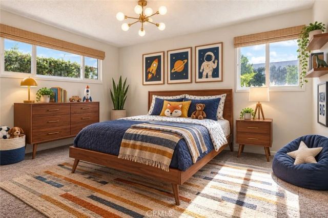 7928 Owensmouth, Canoga Park, CA 91304