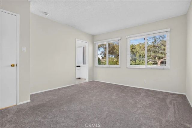 7928 Owensmouth, Canoga Park, CA 91304
