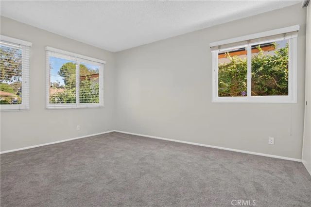 7928 Owensmouth, Canoga Park, CA 91304