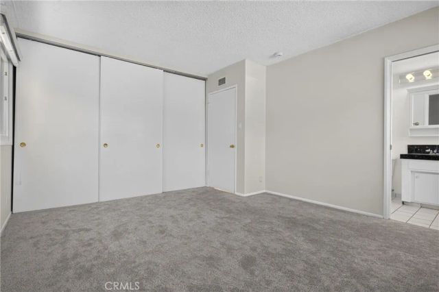 7928 Owensmouth, Canoga Park, CA 91304