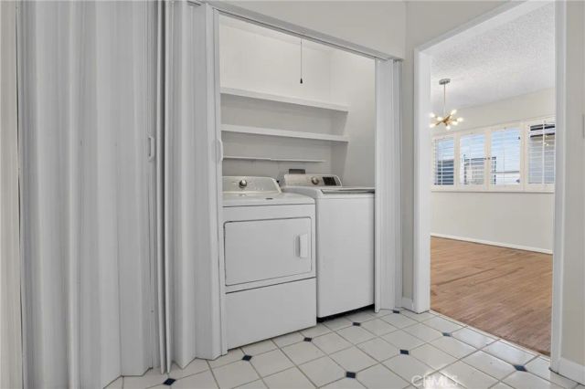 7928 Owensmouth, Canoga Park, CA 91304