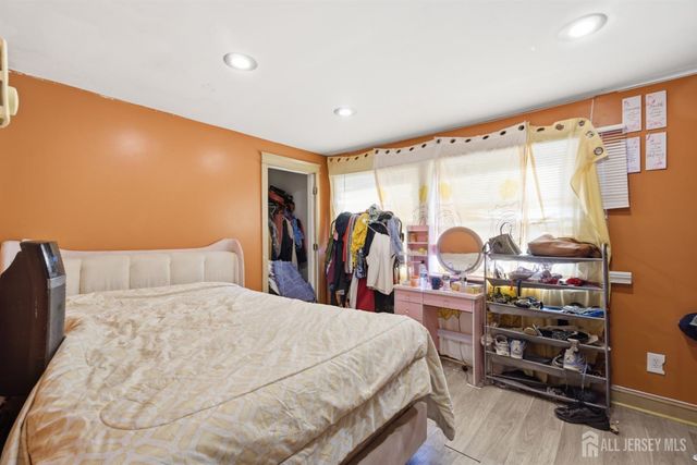 54 E Pennsylvania Avenue, Avenel, NJ 07001