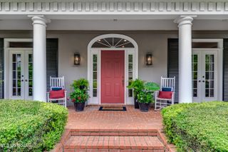 139 Woodlands Green Drive, Brandon, MS 39047