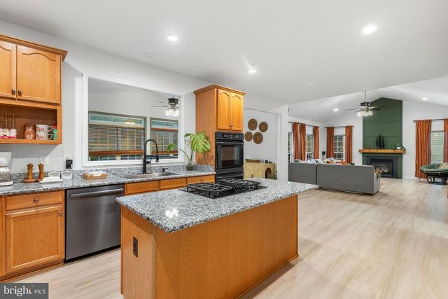 7102 CROWN JEWELS CT, Fredericksburg, VA 22407