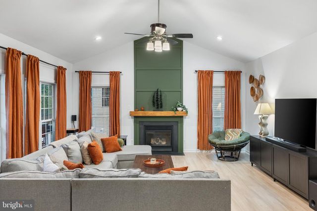 7102 CROWN JEWELS CT, Fredericksburg, VA 22407