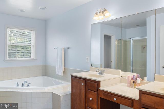 7102 CROWN JEWELS CT, Fredericksburg, VA 22407