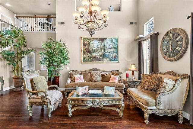 4020 Calistoga, Modesto, CA 95356