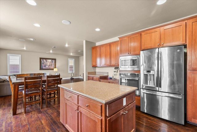 4020 Calistoga, Modesto, CA 95356