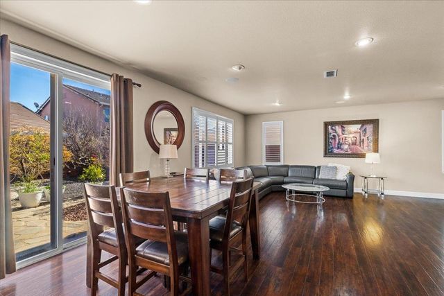 4020 Calistoga, Modesto, CA 95356