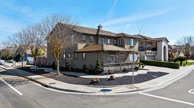 4020 Calistoga, Modesto, CA 95356