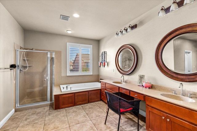 4020 Calistoga, Modesto, CA 95356