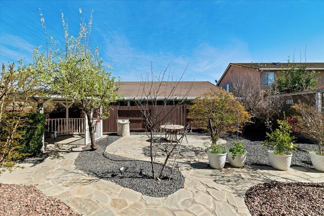 4020 Calistoga, Modesto, CA 95356