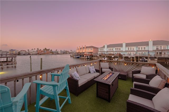 15418 GRASS CAY Ct A, Corpus Christi, TX 78418