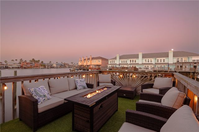 15418 GRASS CAY Ct A, Corpus Christi, TX 78418