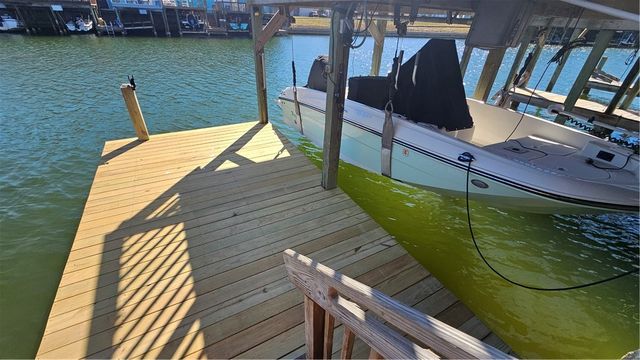 15418 GRASS CAY Ct A, Corpus Christi, TX 78418