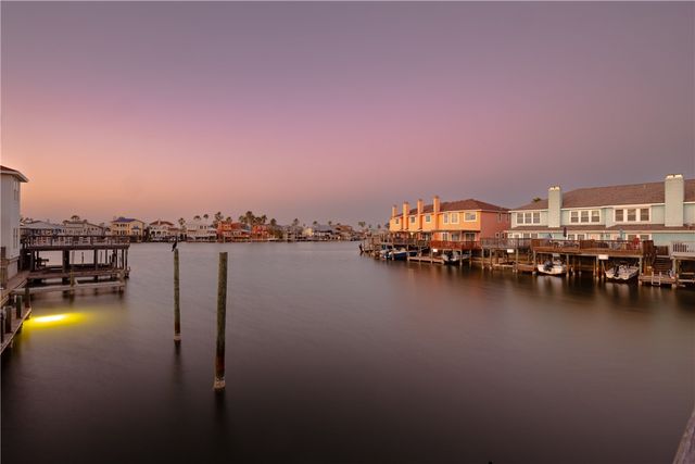 15418 GRASS CAY Ct A, Corpus Christi, TX 78418