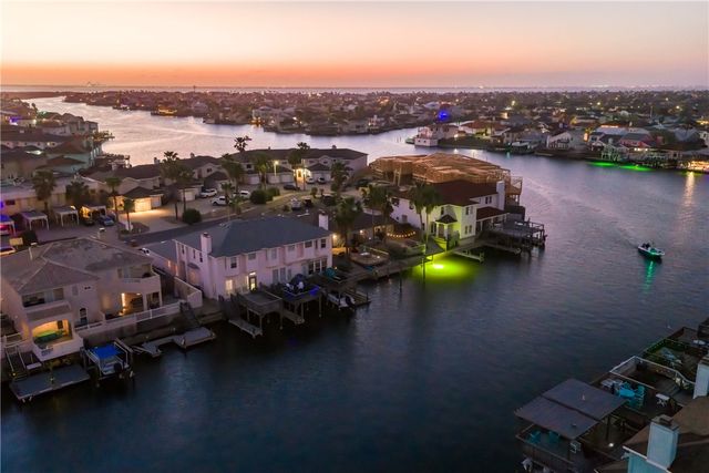 15418 GRASS CAY Ct A, Corpus Christi, TX 78418