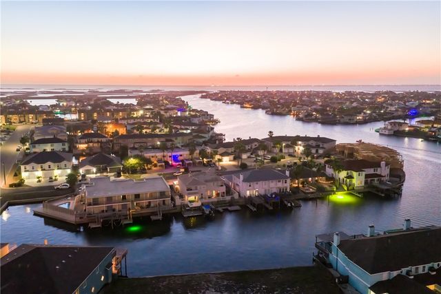 15418 GRASS CAY Ct A, Corpus Christi, TX 78418