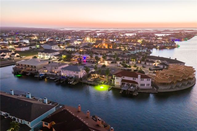 15418 GRASS CAY Ct A, Corpus Christi, TX 78418