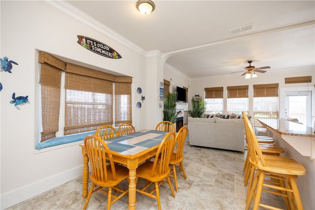 15418 GRASS CAY Ct A, Corpus Christi, TX 78418