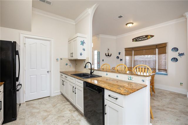 15418 GRASS CAY Ct A, Corpus Christi, TX 78418