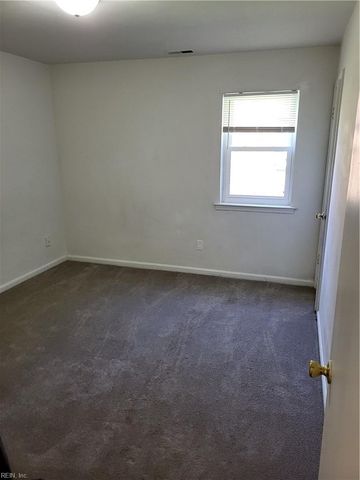 6057 Camellia Dr Apt A, Suffolk, VA 23435