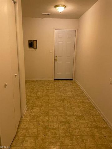 6057 Camellia Dr Apt A, Suffolk, VA 23435