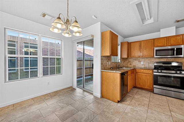 19439 Hillside Springs Circle, Houston, TX 77084