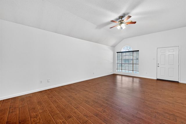 19439 Hillside Springs Circle, Houston, TX 77084