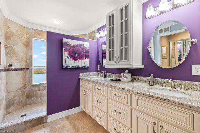 4183 Bay Beach LN 374, Fort Myers Beach, FL 33931