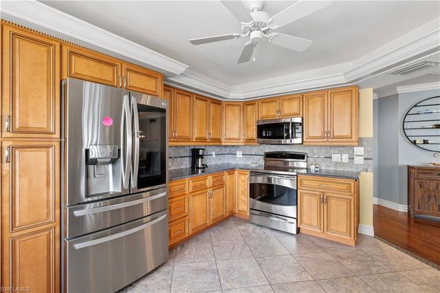 4183 Bay Beach LN 374, Fort Myers Beach, FL 33931