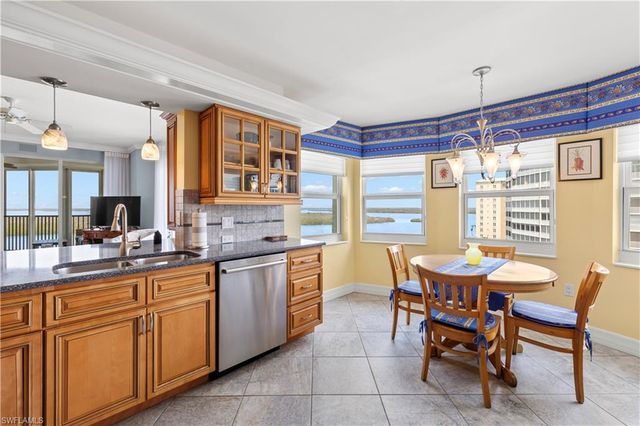 4183 Bay Beach LN 374, Fort Myers Beach, FL 33931