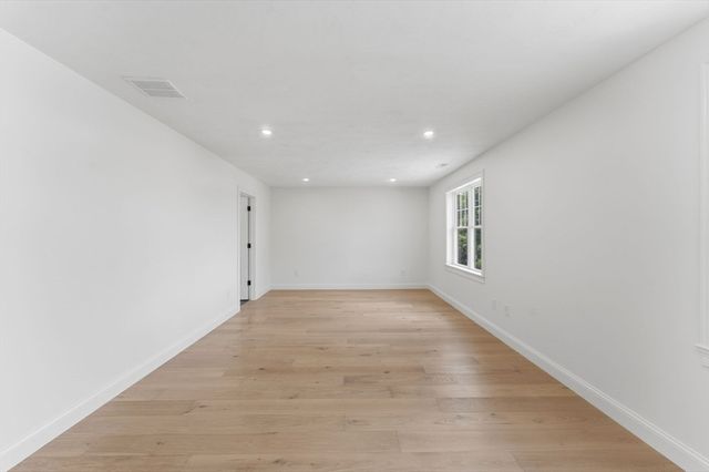 36 Colonial Rd., Webster, MA 01570