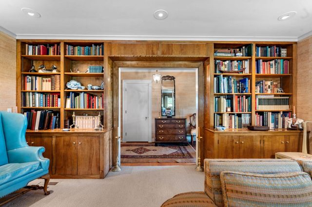 4036 N Cleveland Road, Lexington, KY 40516