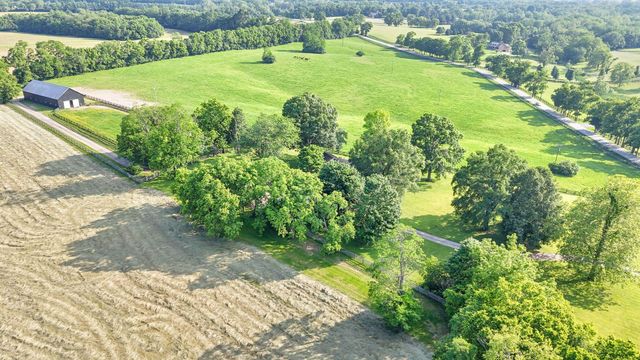 4036 N Cleveland Road, Lexington, KY 40516