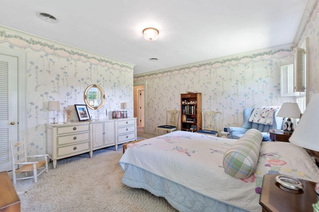 4036 N Cleveland Road, Lexington, KY 40516