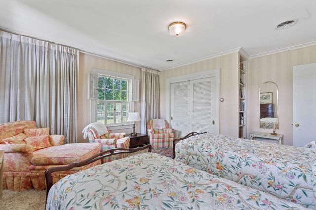 4036 N Cleveland Road, Lexington, KY 40516