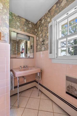 4036 N Cleveland Road, Lexington, KY 40516