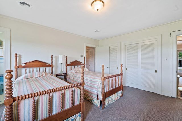 4036 N Cleveland Road, Lexington, KY 40516