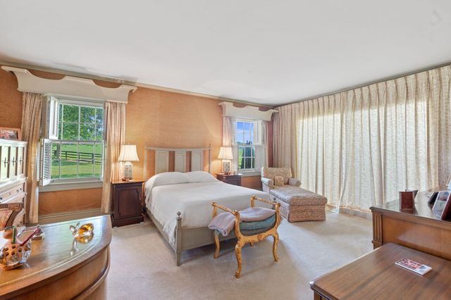 4036 N Cleveland Road, Lexington, KY 40516