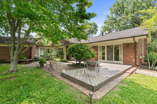 4036 N Cleveland Road, Lexington, KY 40516