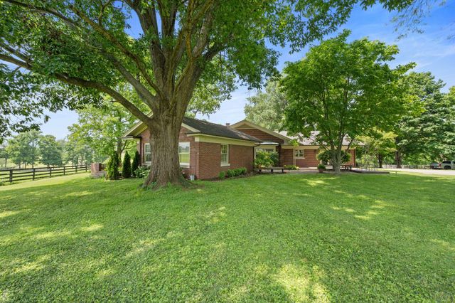 4036 N Cleveland Road, Lexington, KY 40516