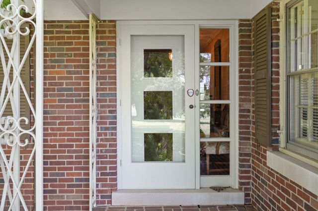 4036 N Cleveland Road, Lexington, KY 40516