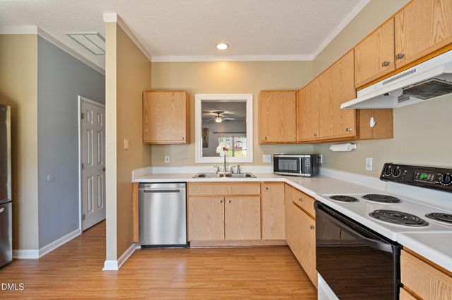 329 Commons Drive, Holly Springs, NC 27540
