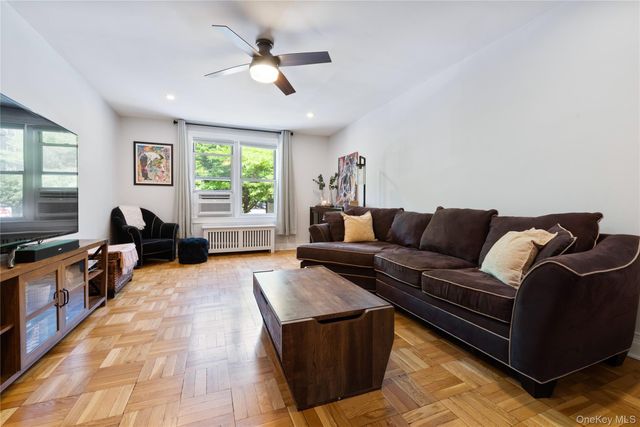 1 vincent Road 1c, Bronxville, NY 10708