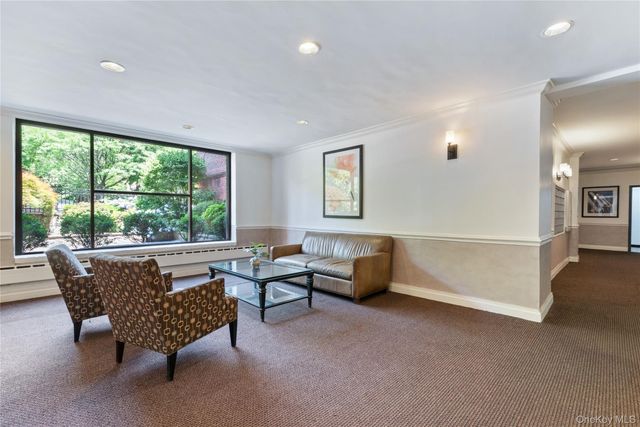 1 vincent Road 1c, Bronxville, NY 10708