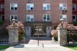 1 vincent Road 1c, Bronxville, NY 10708