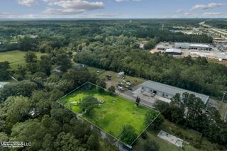 5002 Frison Avenue, Moss Point, MS 39563