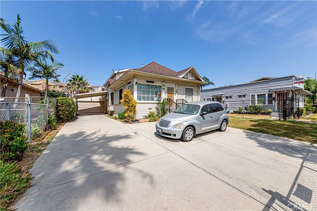 1125 Linden Avenue, Long Beach, CA 90813