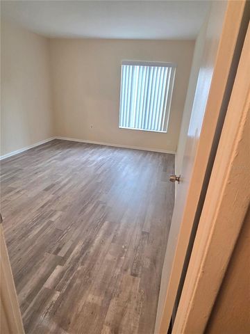 8605 HURON COURT 34, Tampa, FL 33614